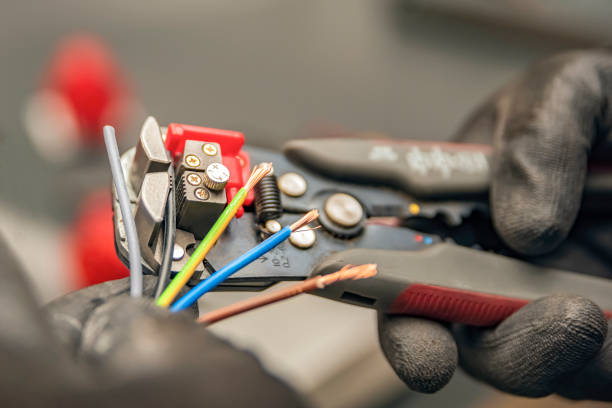 Best Electrician for Home Renovation  in Marinette, WI